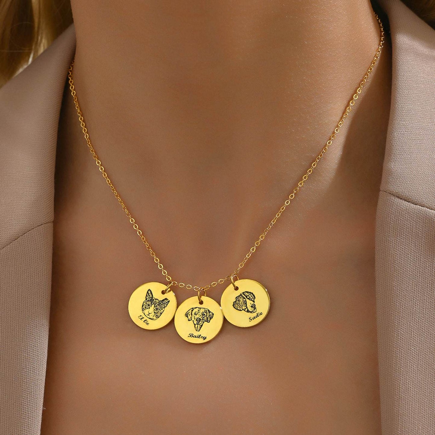 The Heritage Portrait Necklace