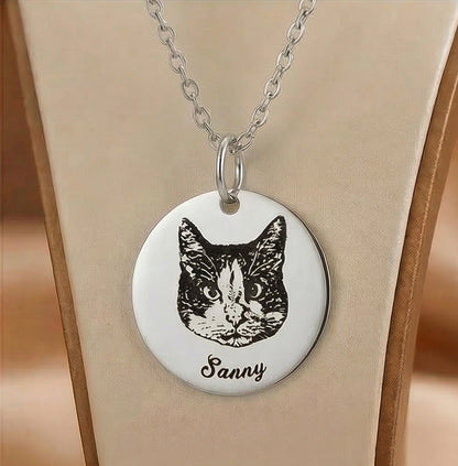 The Heritage Portrait Necklace
